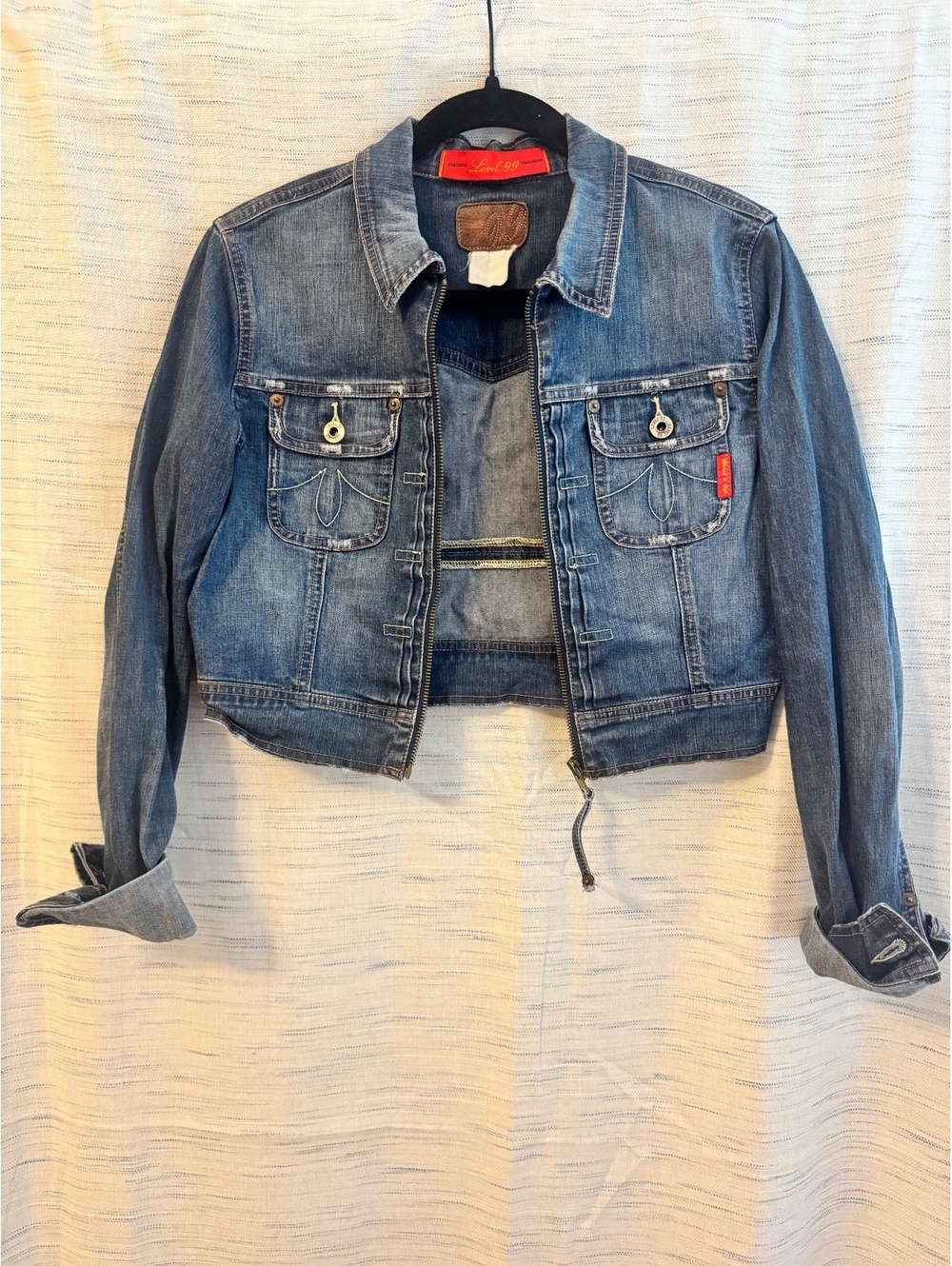 Level 99 Women's Cropped Denim Jacket with Front Zip and Buttoned Pockets